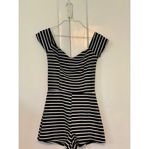 Charlotte Russe Black/White Romper Sz S